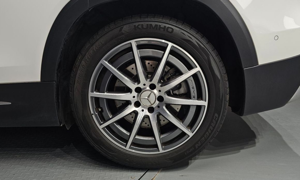 Mercedes-Benz GLB-Class AMG GLB35 4MATIC, 2023