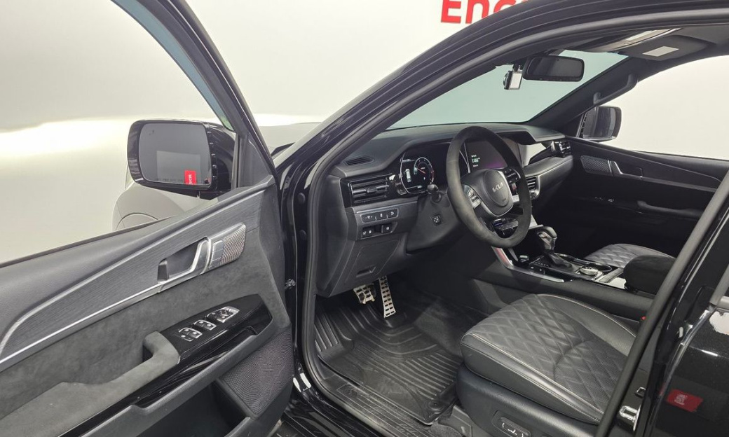 Kia Mohave Diesel 3.0 4WD 7-Seater, 2024