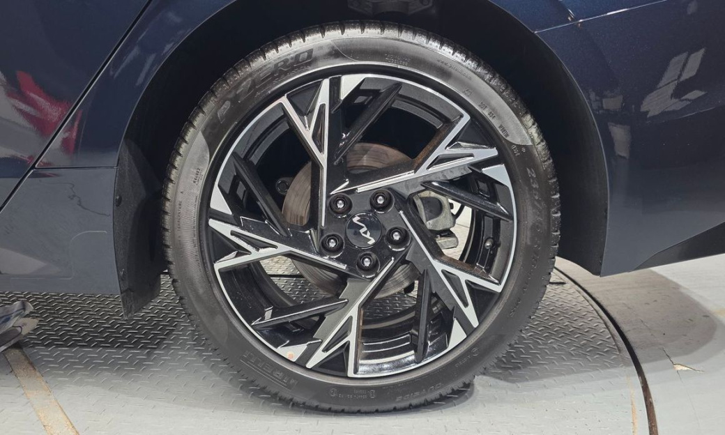 Kia K5 2.0, 2024