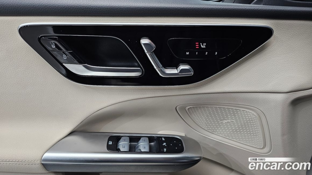 Mercedes-Benz C-Class C300 4MATIC Avantgarde, 2023