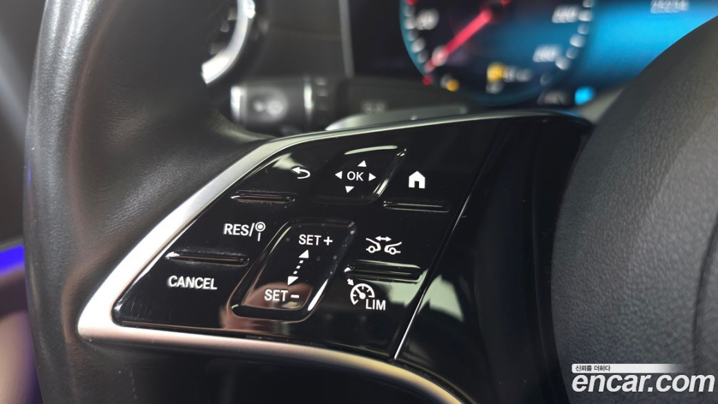 Mercedes-Benz E-Class E250 AMG Line, 2023