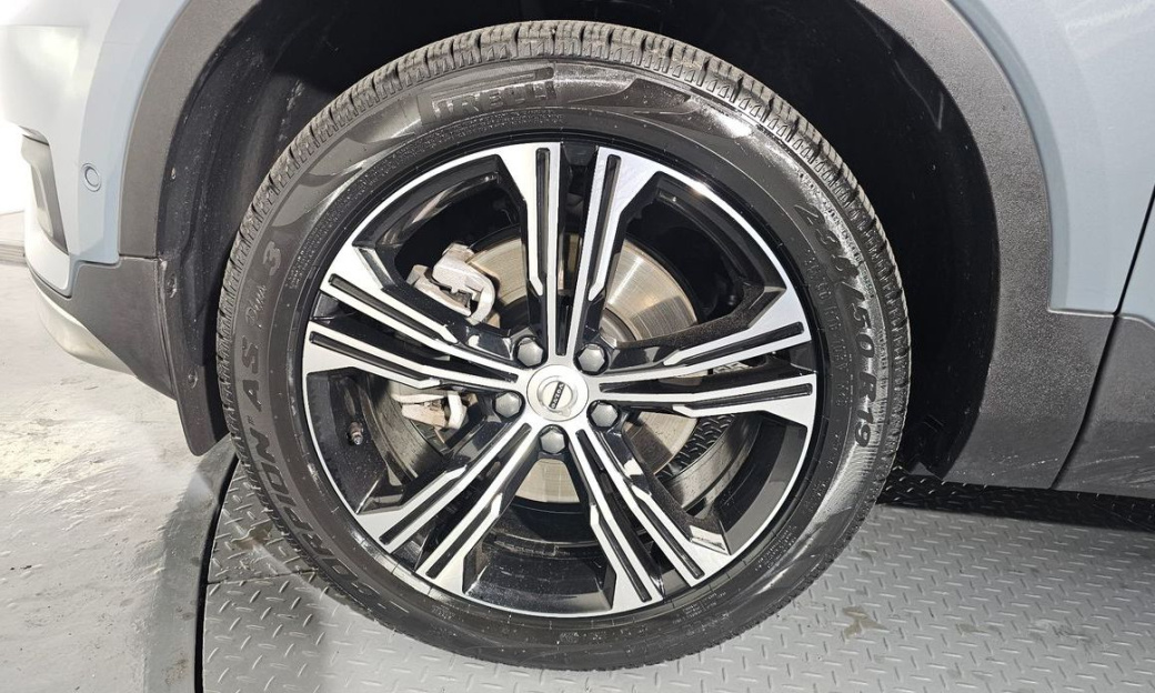 Volvo XC40 B4 Inscription, 2022