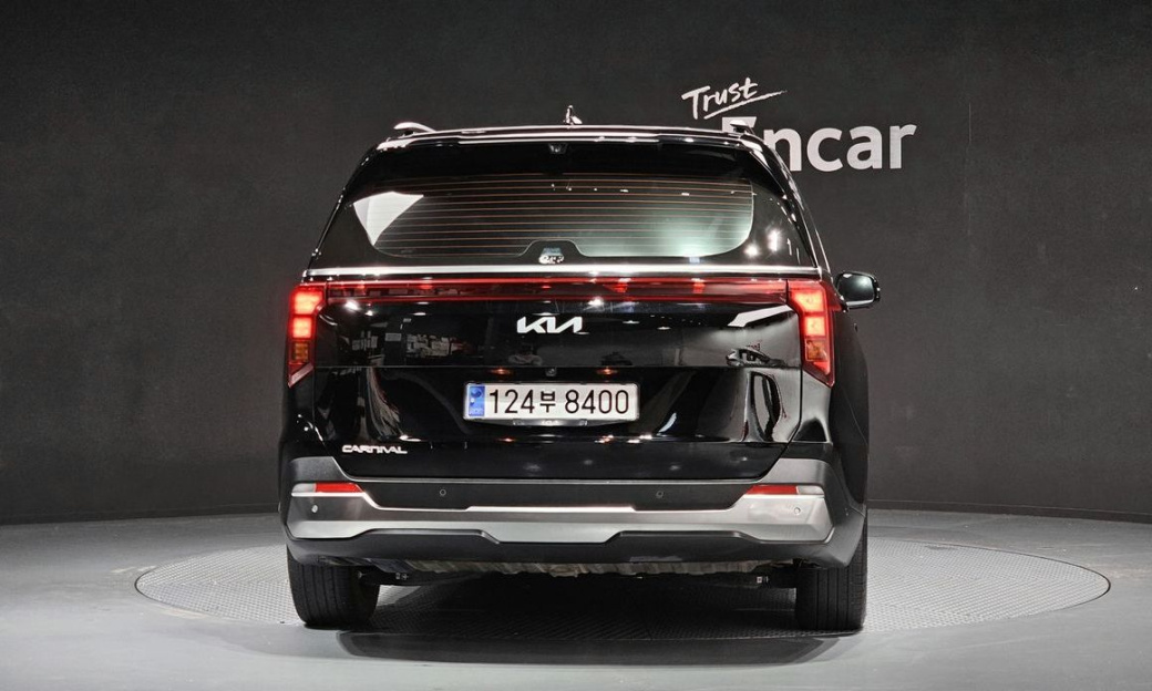 Kia Carnival 9-Seater Noblesse, 2025