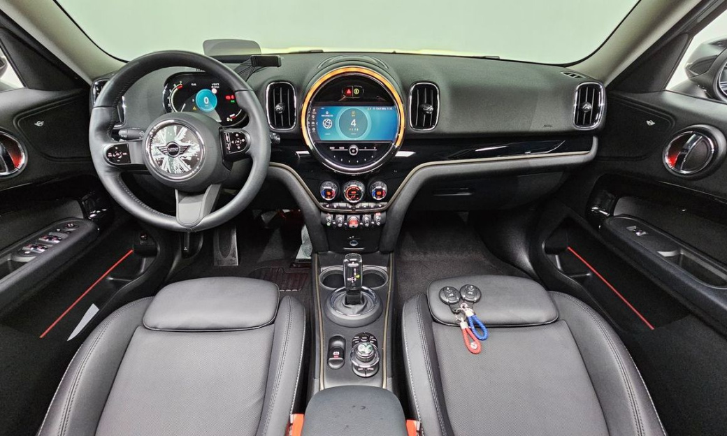 Mini Countryman Classic Plus Launch Pack, 2023