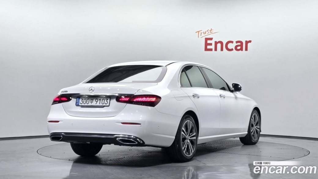 Mercedes-Benz E-Class E250 Avantgarde, 2022