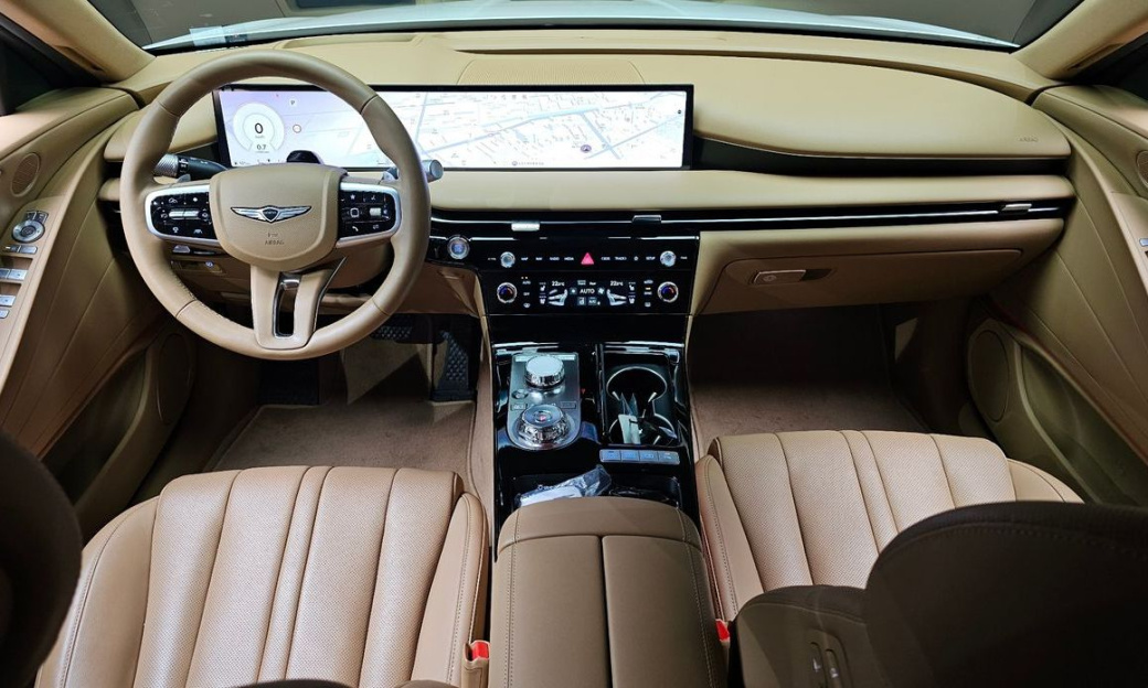 Genesis G80 Gasoline 2.5 Turbo AWD, 2025
