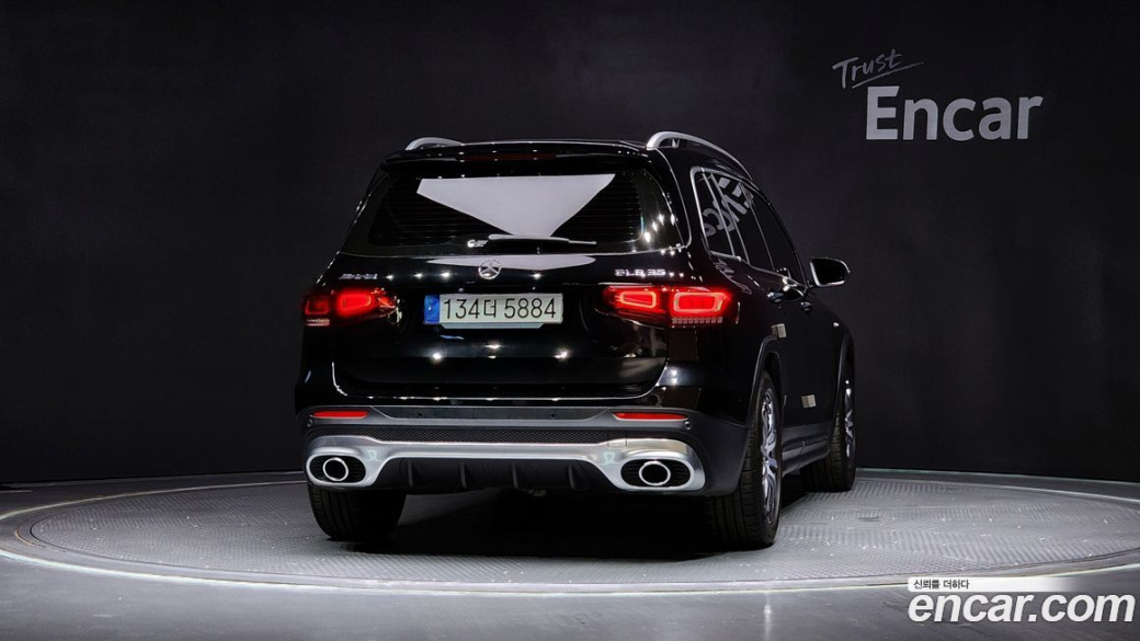 Mercedes-Benz GLB-Class AMG GLB35 4MATIC, 2023