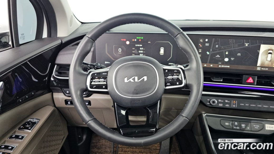 Kia Carnival 9-Seater Signature, 2025