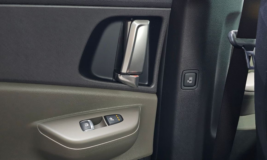 Kia Carnival 9-Seater Noblesse, 2025