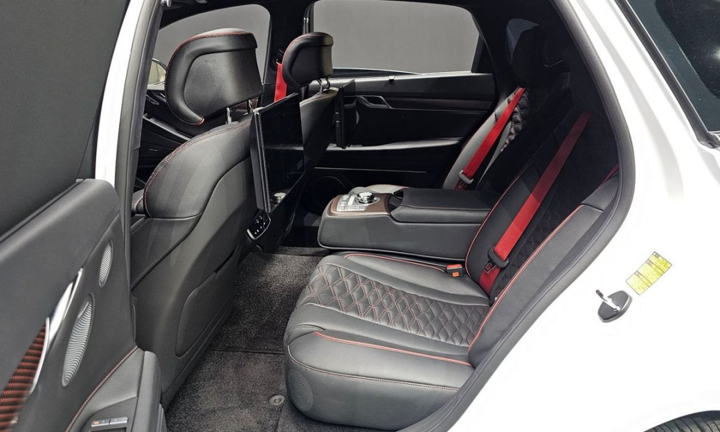 Genesis G80 Gasoline 2.5 Turbo AWD, 2025