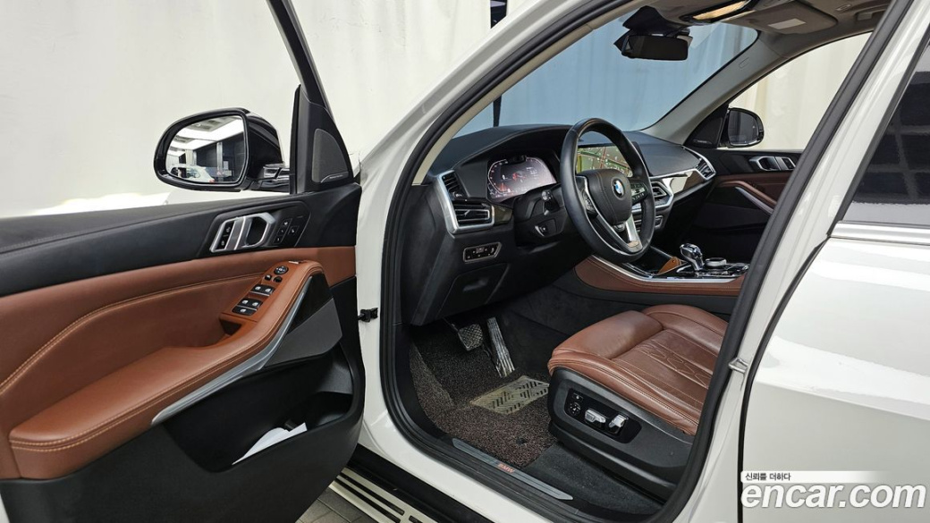 BMW X5 xDrive 40i xLine, 2023