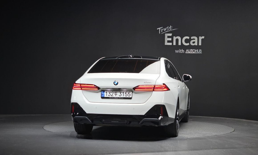 BMW 5-Series 520i M Sport, 2024