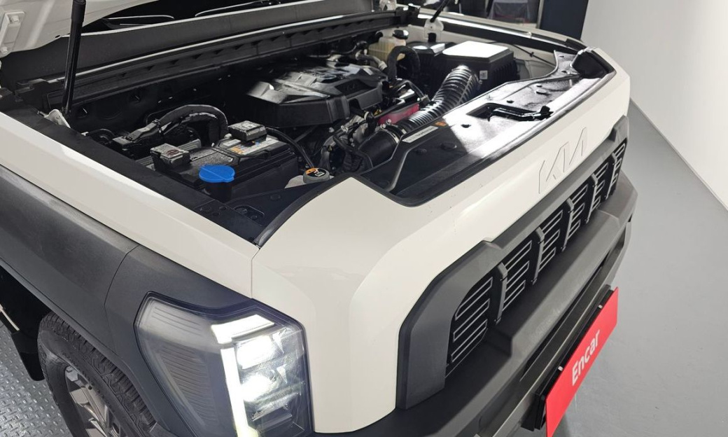 Kia Tasman 2.5T Gasoline 4WD, 2026