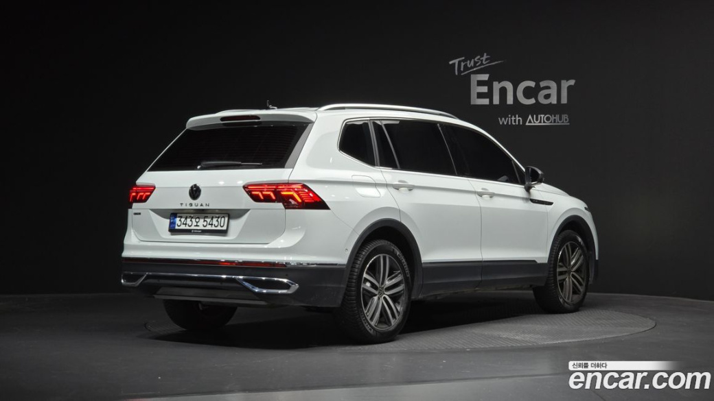 Volkswagen Tiguan 2.0 TSI Prestige, 2023