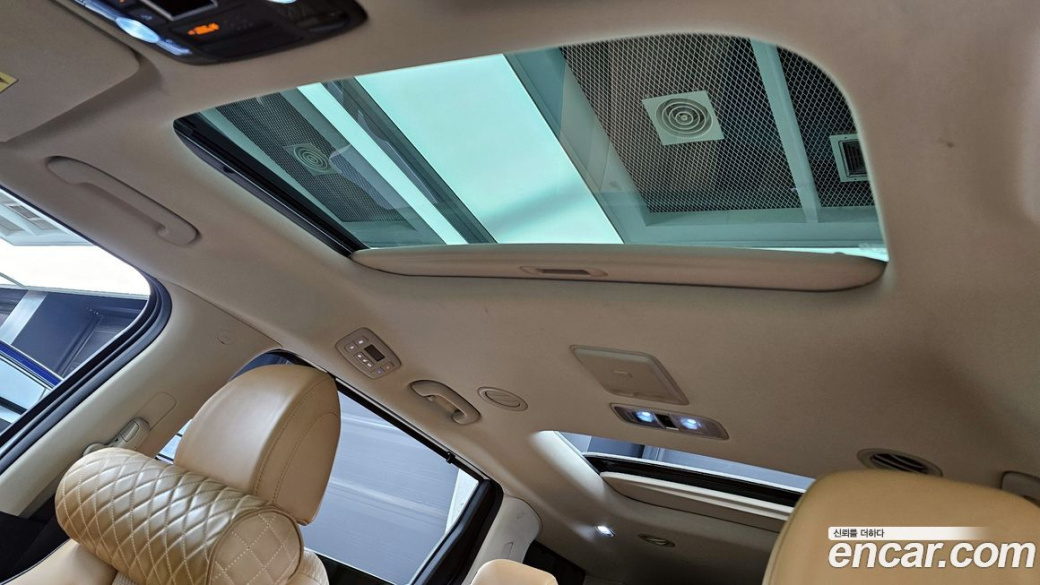 Kia Carnival 9-Seater Signature, 2023