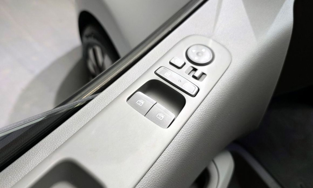 Hyundai Staria 2WD Camping Car, 2024