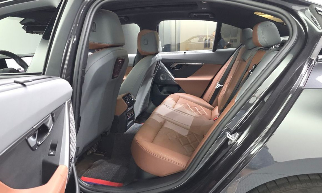 BMW 5-Series 530i xDrive M Sport, 2024