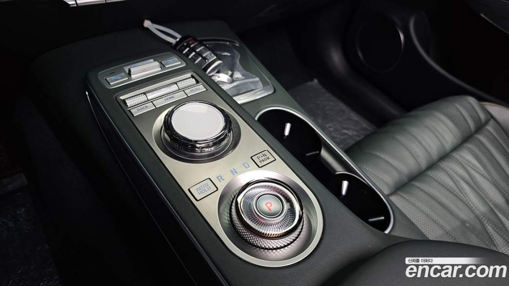 Genesis GV70 2.5T Gasoline 2WD, 2021
