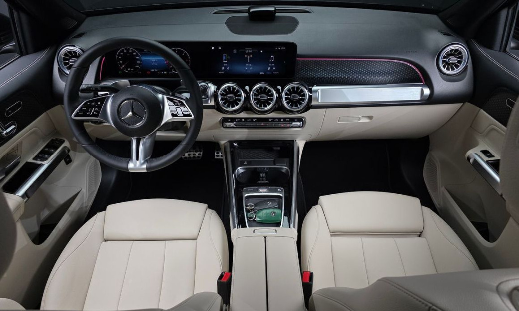 Mercedes-Benz GLB-Class GLB200 d, 2024