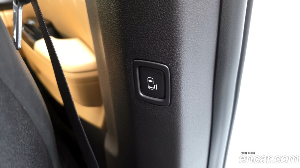 Kia Carnival 7-Seater Signature, 2023