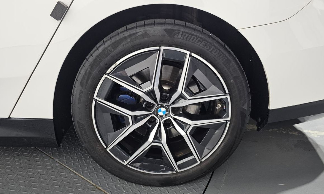 BMW 5-Series 520i M Sport, 2024