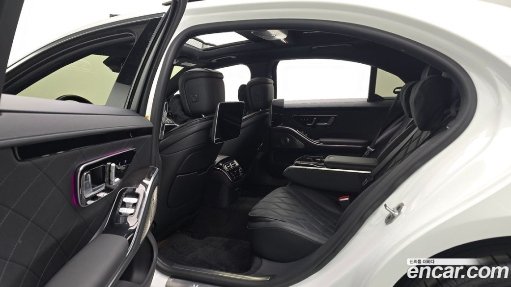 Mercedes-Benz S-Class S500 4MATIC, 2024