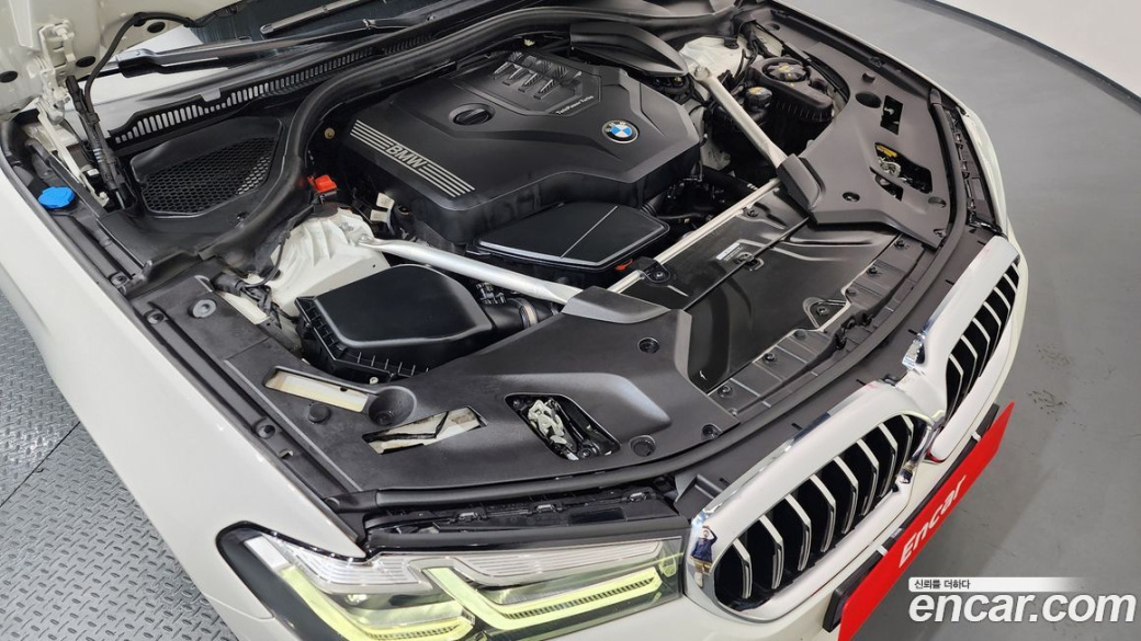 BMW 5-Series 520i M Sport, 2022