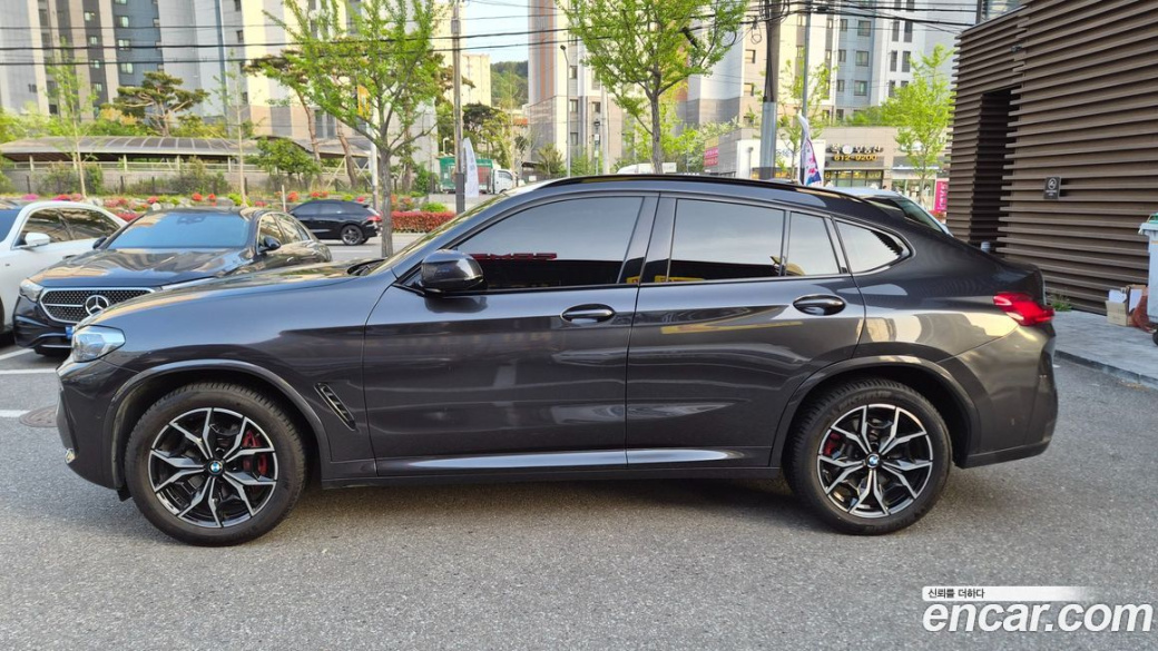BMW X4 xDrive20i M Sports Pro, 2023