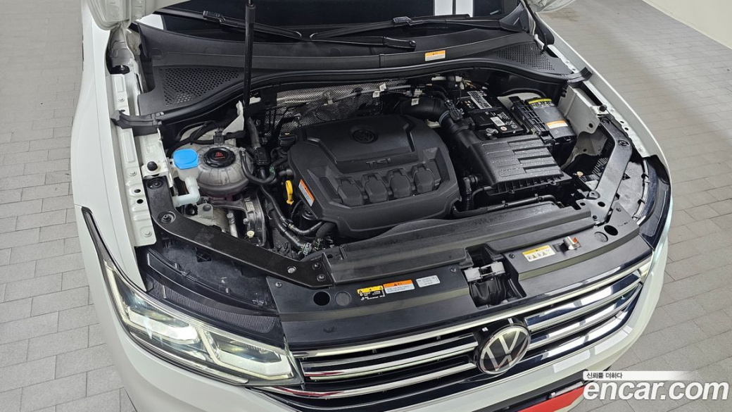 Volkswagen Tiguan 2.0 TSI Prestige, 2023
