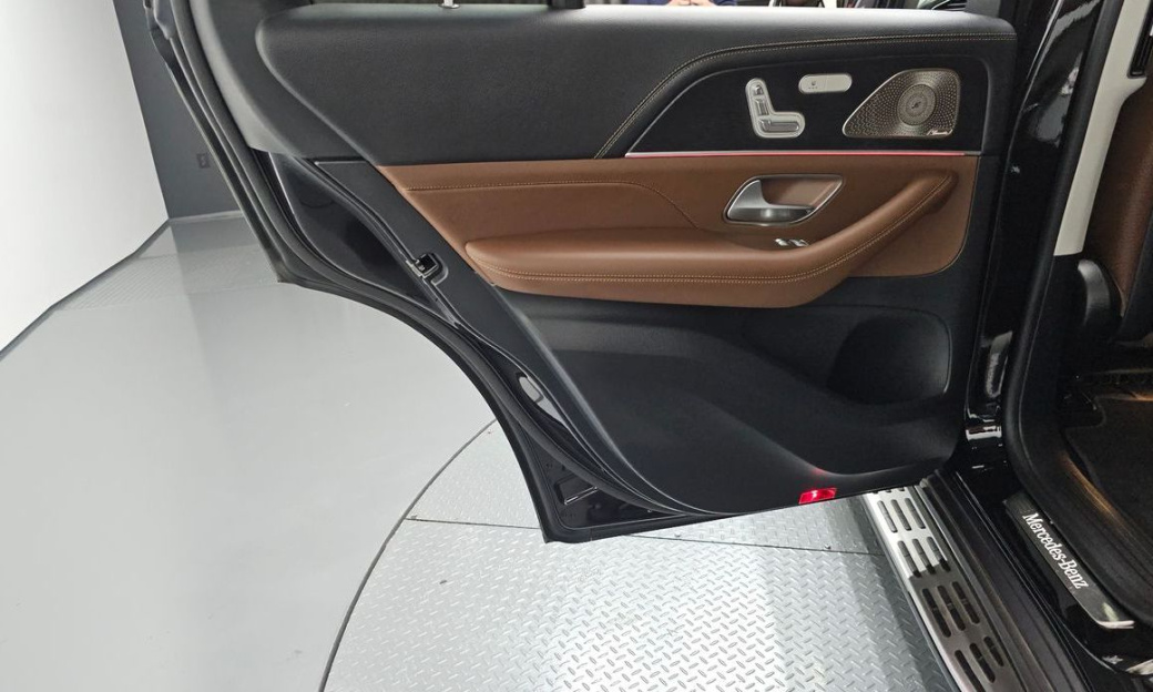Mercedes-Benz GLE-Class GLE450 4MATIC, 2025