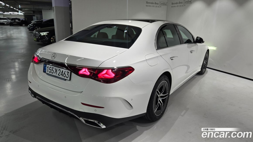 Mercedes-Benz E-Class E200 AMG Line, 2026