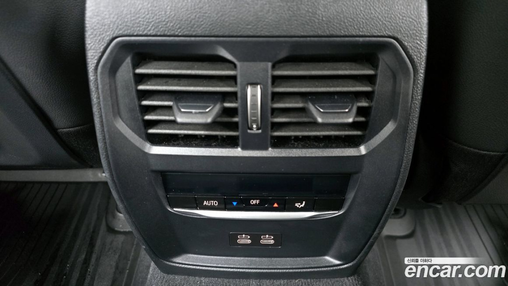 BMW 3-Series M340i Pro, 2025