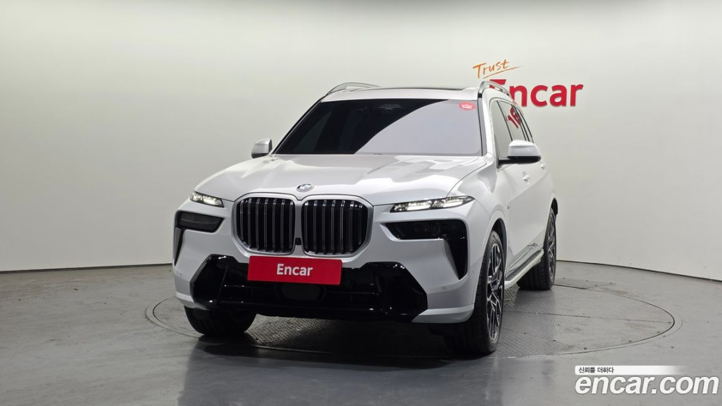 BMW X7 xDrive 40i M Sport 6STR, 2025