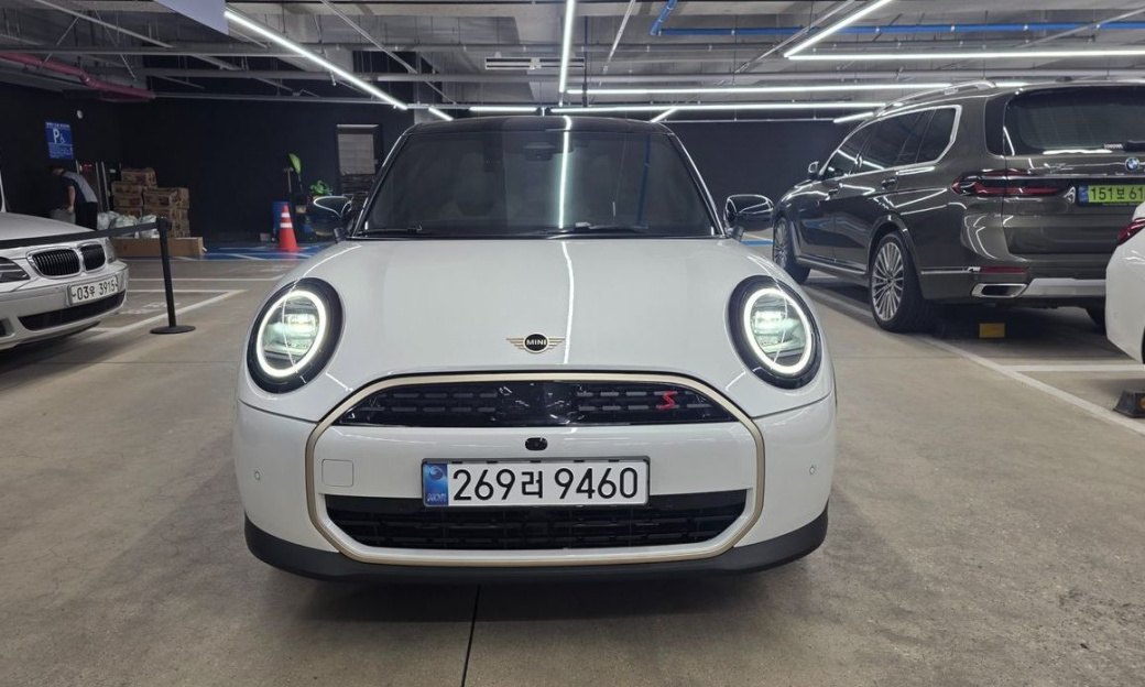 Mini Cooper 5 Door Favoured, 2025