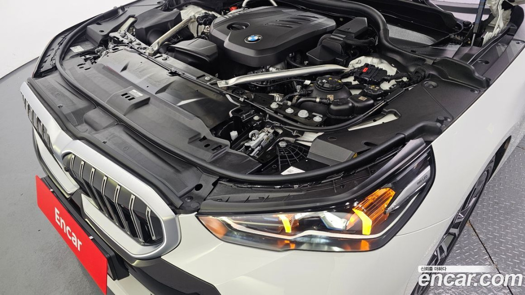 BMW 5-Series 523d M Sport, 2025