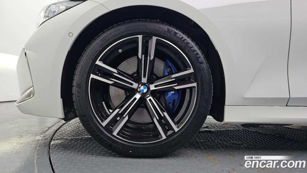 BMW 3-Series 320i M Sport, 2026