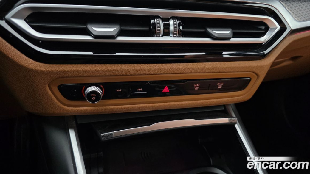 BMW 3-Series 320i M Sport, 2023