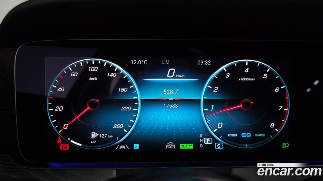 Mercedes-Benz E-Class E350 4MATIC AMG Line, 2023