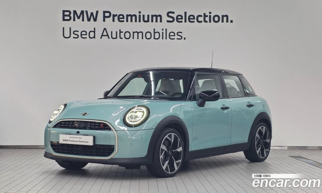 Mini Cooper 5 Door Favoured, 2026