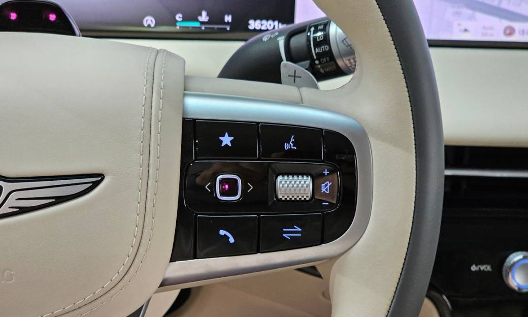 Genesis G80 Gasoline 2.5 Turbo AWD, 2025