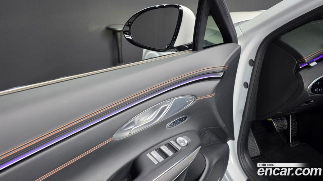 Genesis GV70 2.5T Gasoline AWD, 2025