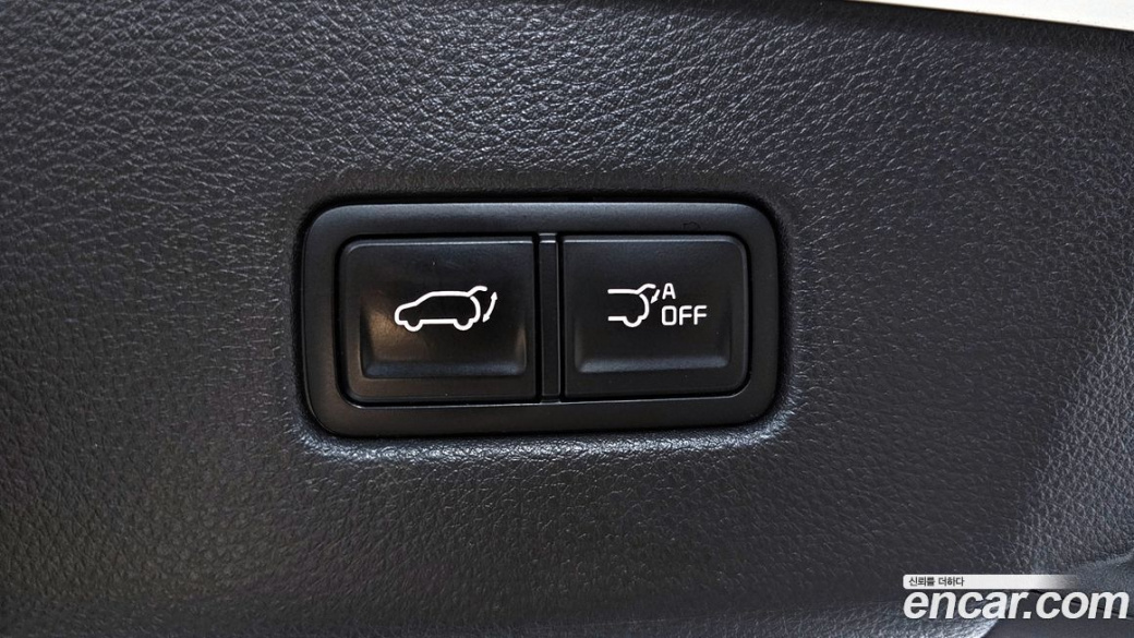 Kia Carnival 7-Seater Signature, 2023