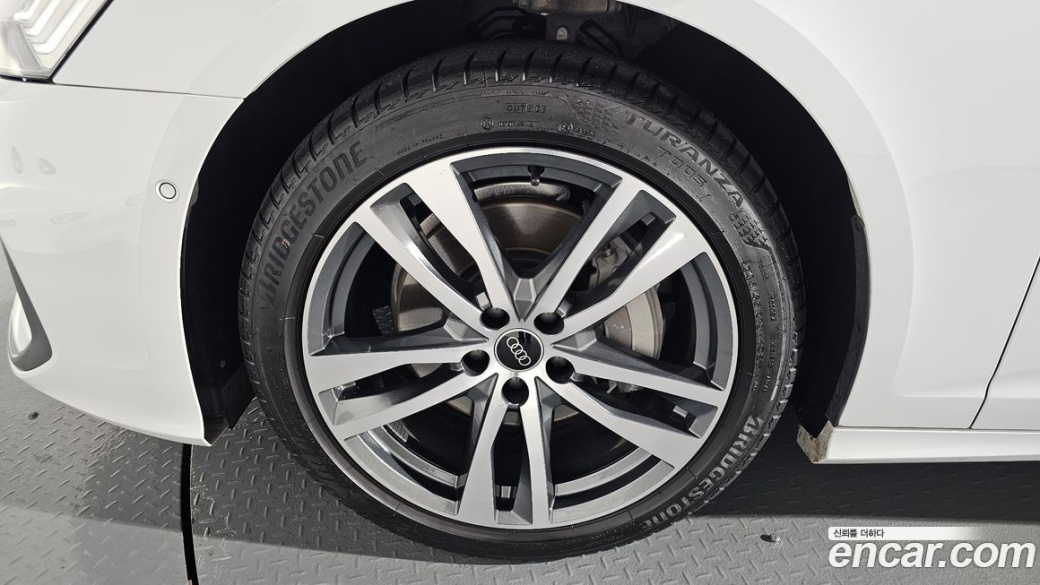 Audi A6 45 TFSI Quattro Premium, 2023