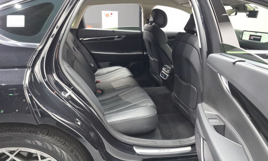 Genesis G80 Gasoline 2.5 Turbo AWD, 2023