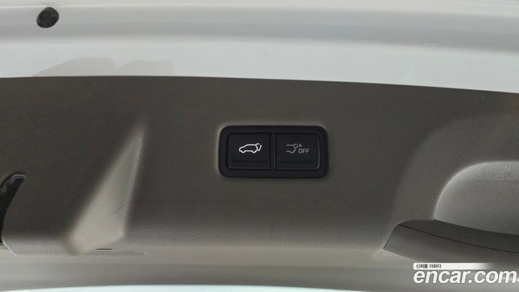 Kia Carnival 7-Seater Signature, 2024