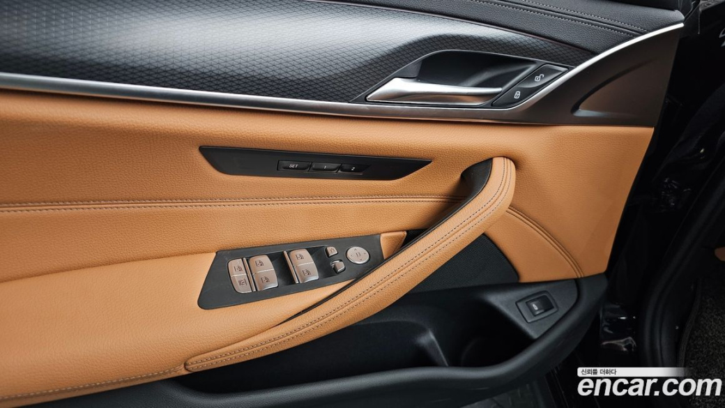 BMW 5-Series 520i M Sport, 2023