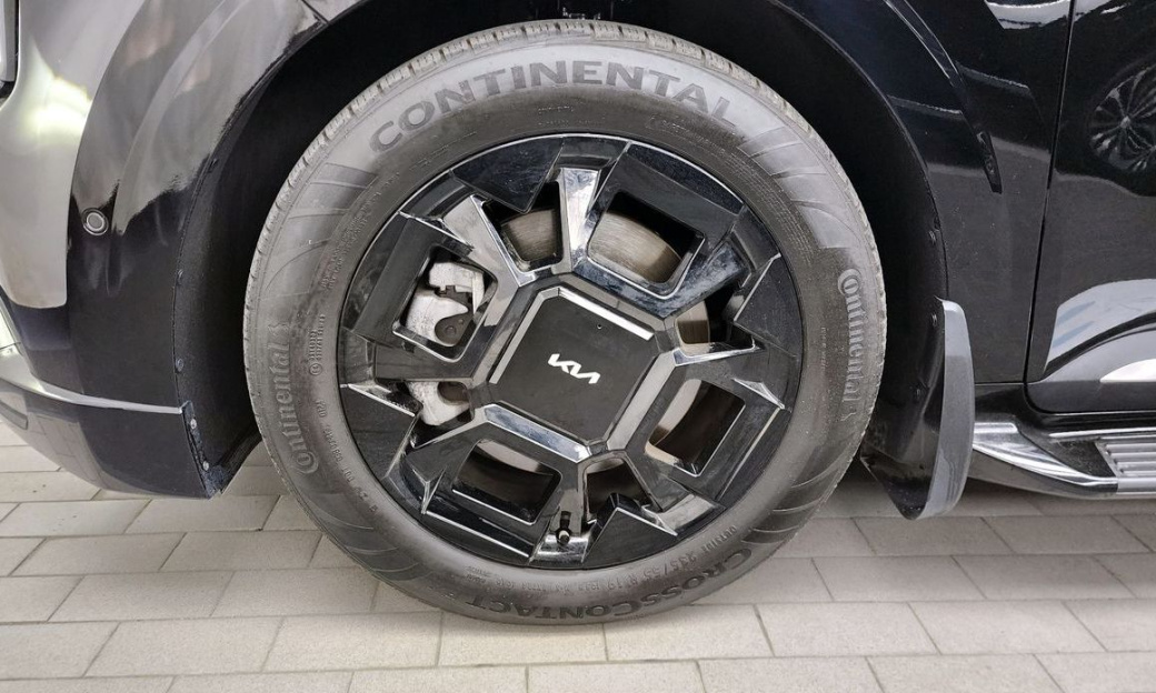 Kia Carnival 9-Seater Hi Limousine (Special Vehicle), 2024