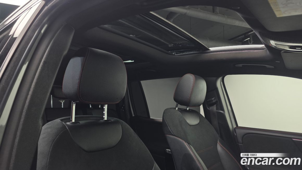 Mercedes-Benz GLB-Class GLB250 4MATIC, 2023