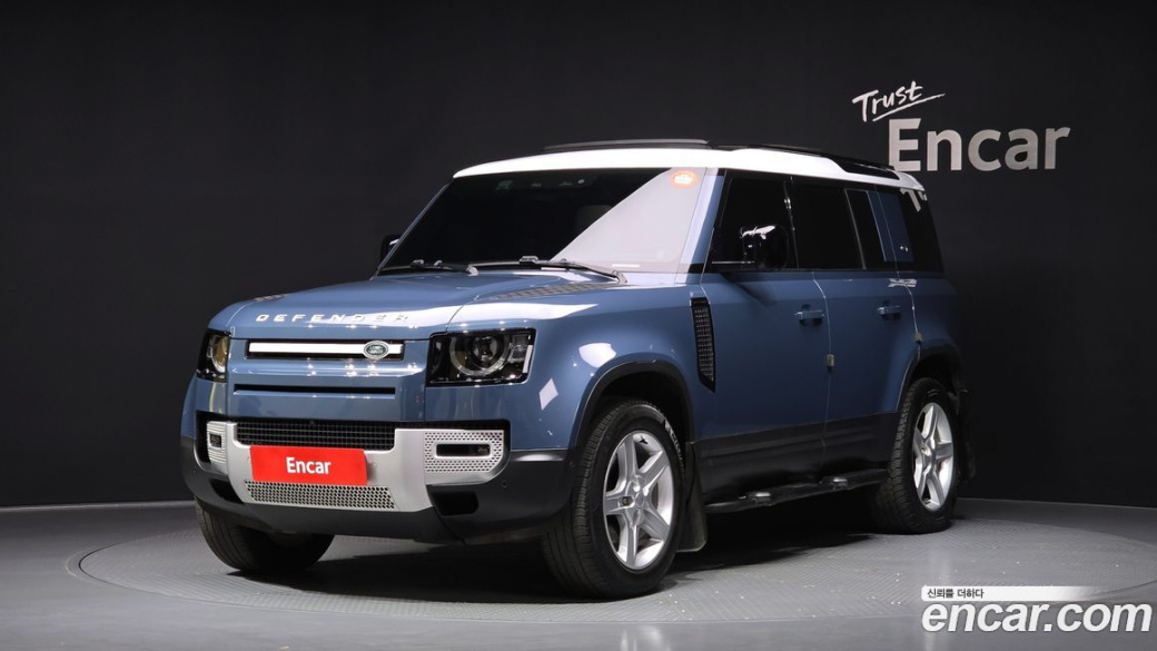 Land Rover Defender 110 D250 SE, 2022