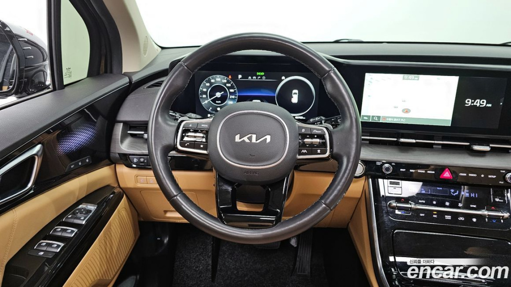 Kia Carnival 9-Seater Signature, 2023
